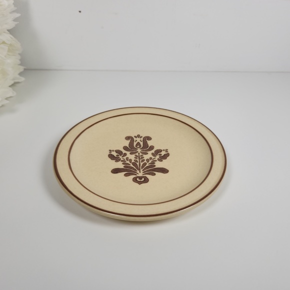 Vintage Pfaltzgraff Village Salad Plate 7" Stoneware Bread Plate - Mid Century - Picture 2 of 5